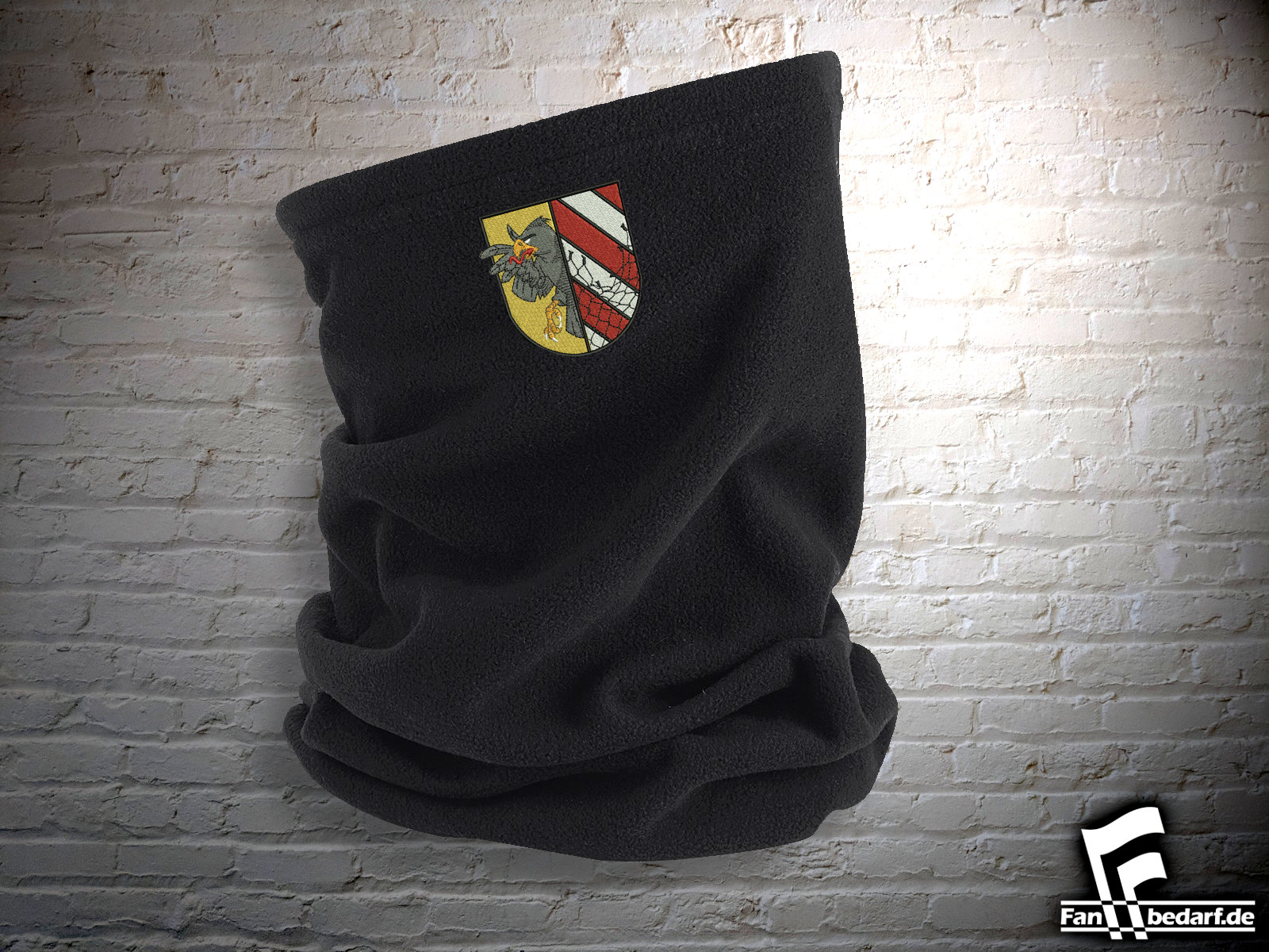 VORLAGE_WAL2 ✯ Fanbedarf.de Individuelle neckwärmer bestickt mit einem design nach vorlage des graffiti künstler hombre suk ✯ individuelle Fankleidung