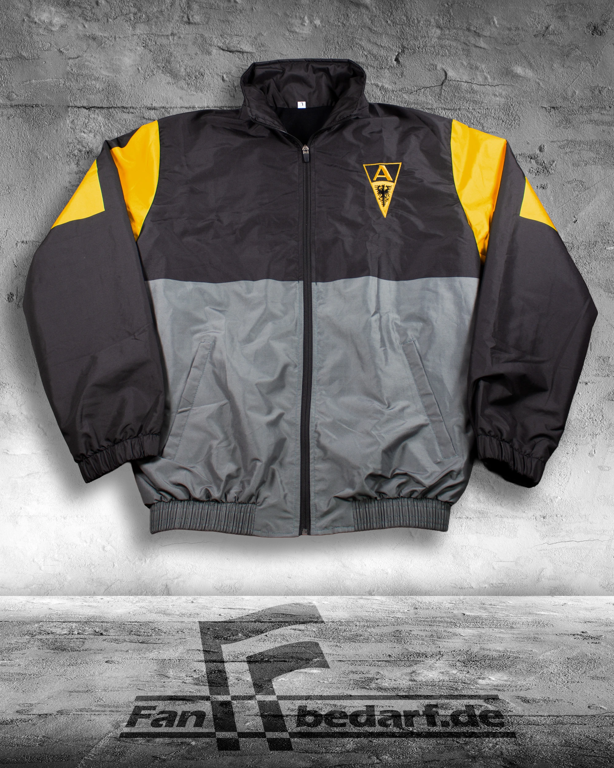 Individuelle Retro Windbreaker für Fanszene Alemania Aachen.